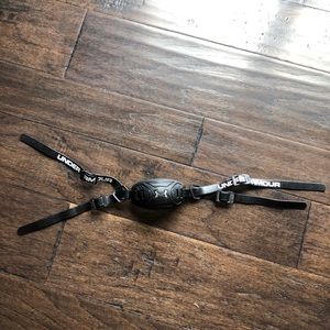 Under Armour Youth adjustable chin strap